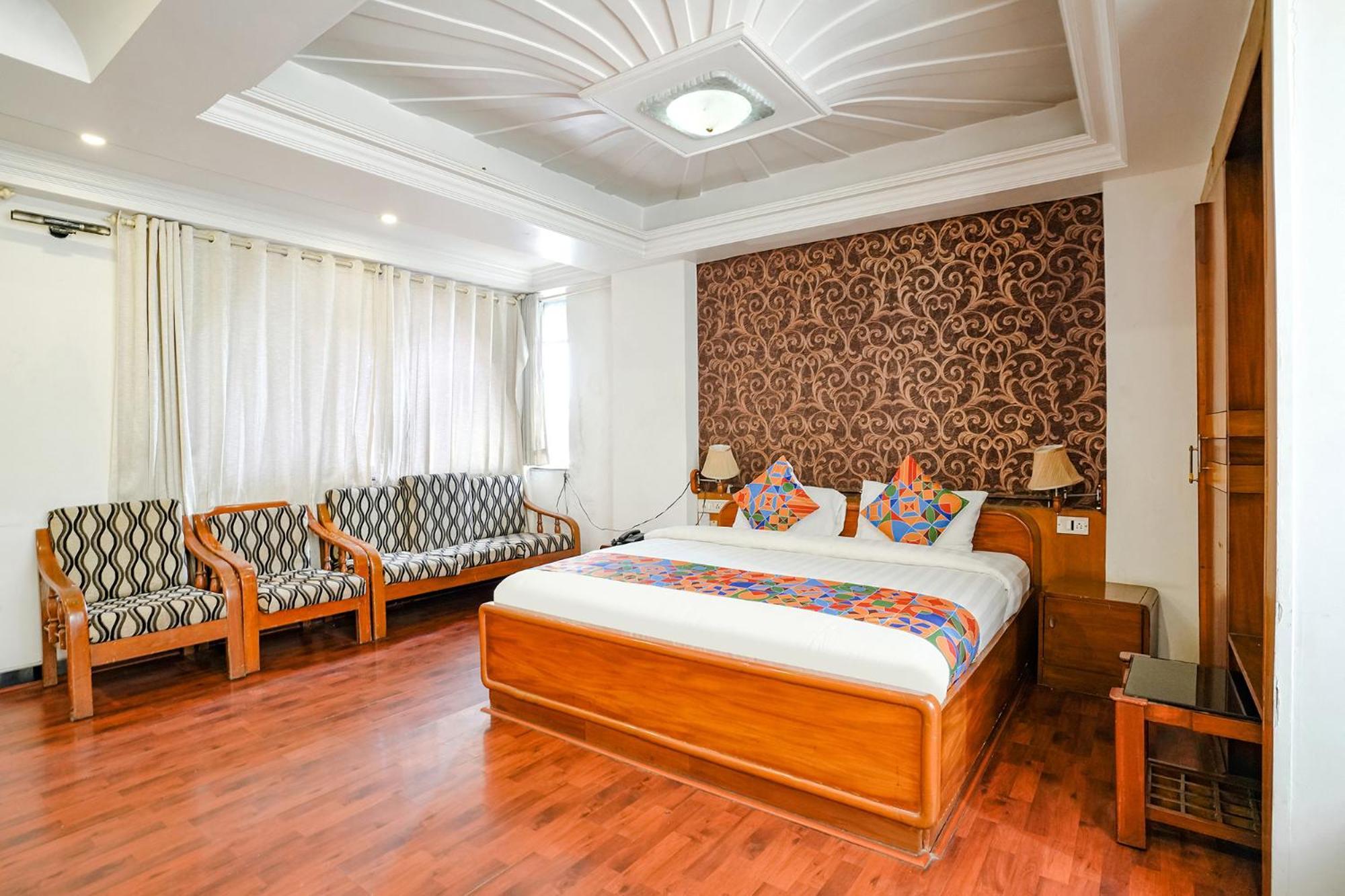 Fabhotel Silver Inn II Насик Экстерьер фото
