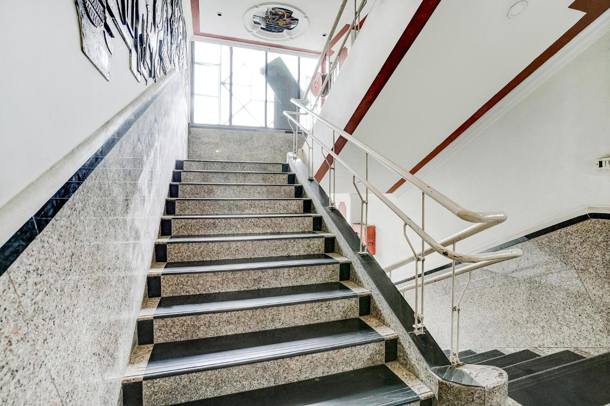 Fabhotel Silver Inn II Насик Экстерьер фото